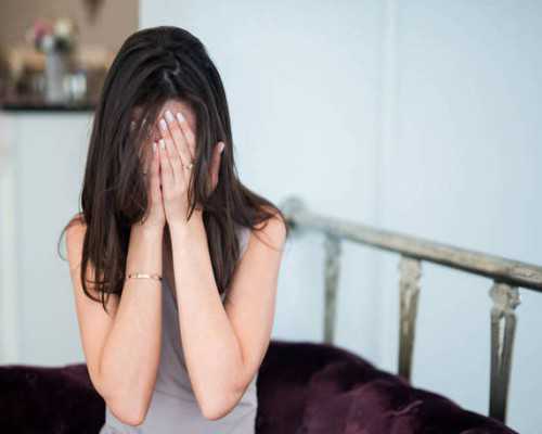 2岁宝宝要看电视才吃饭 妈妈再不纠正可就晚了 那里有代孕的
